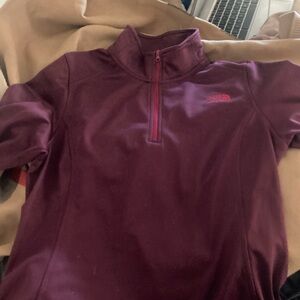Women’s north face quarter zip